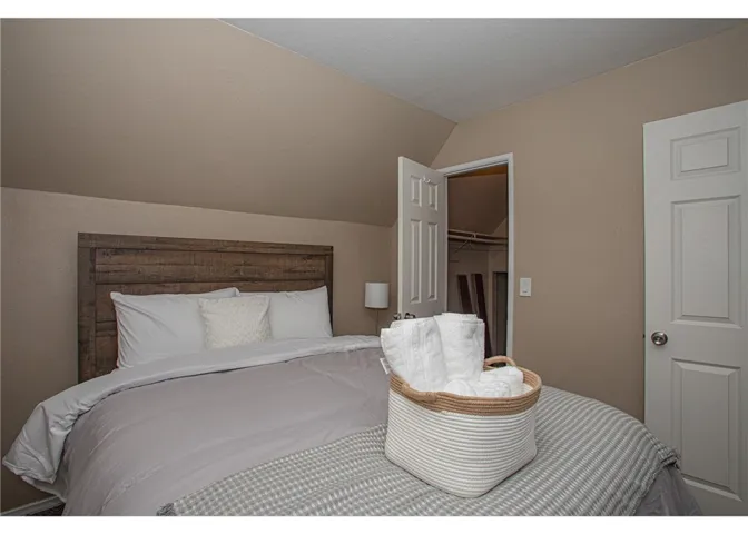665 Sonoma Drive, Lake Arrowhead, California 92352