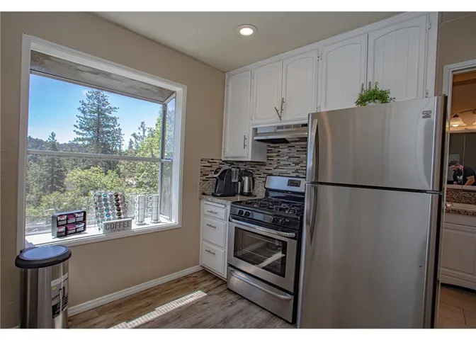 665 Sonoma Drive, Lake Arrowhead, California 92352