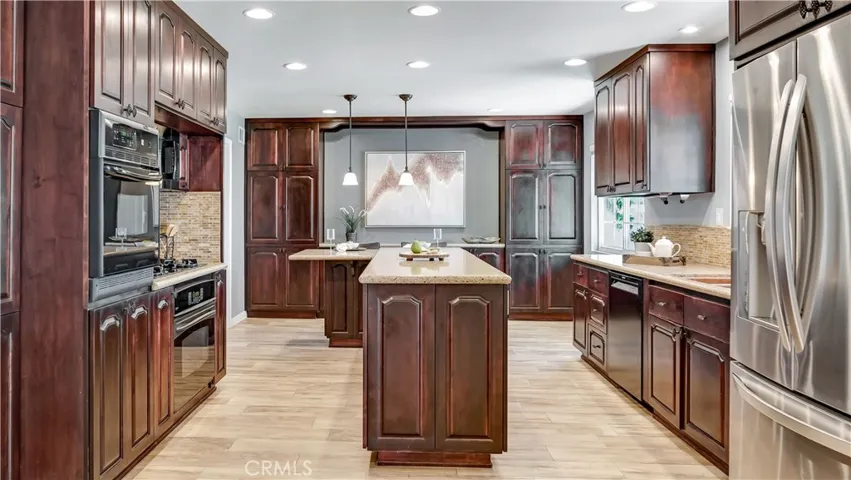 Lots of storage in this stunning kitchen!