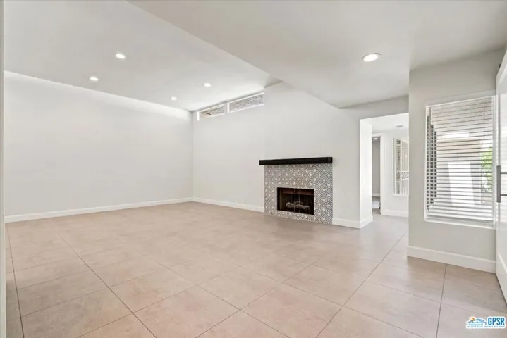 1433 Versailles Drive, Palm Springs, California 92264