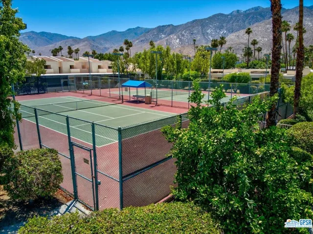 1433 Versailles Drive, Palm Springs, California 92264