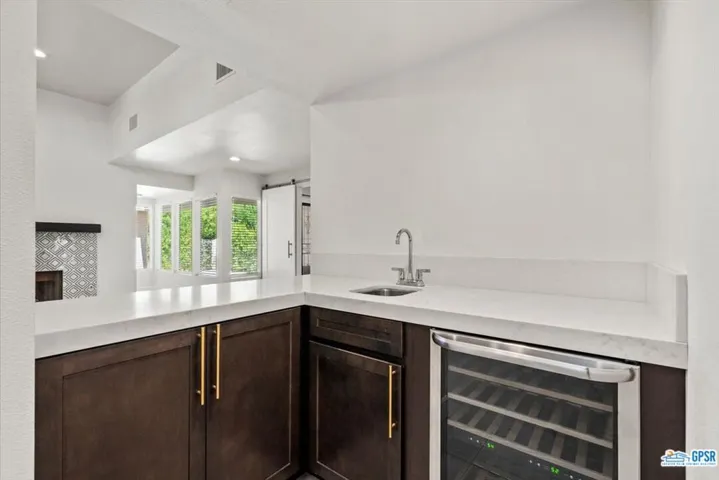 1433 Versailles Drive, Palm Springs, California 92264