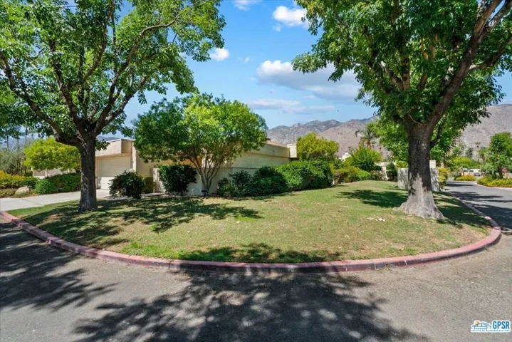 1433 Versailles Drive, Palm Springs, California 92264