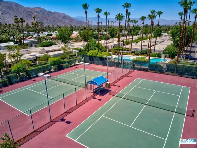 1433 Versailles Drive, Palm Springs, California 92264