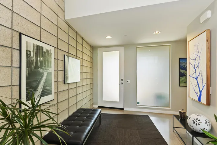 005_Foyer
