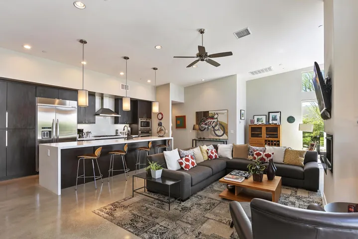 010_Polished Concrete Floors