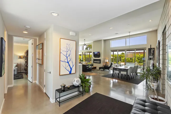 004_Foyer