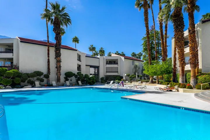 Resort Like Living