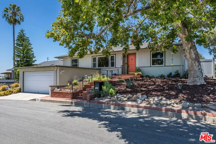 345 Sequoia Drive, Pasadena, California 91105