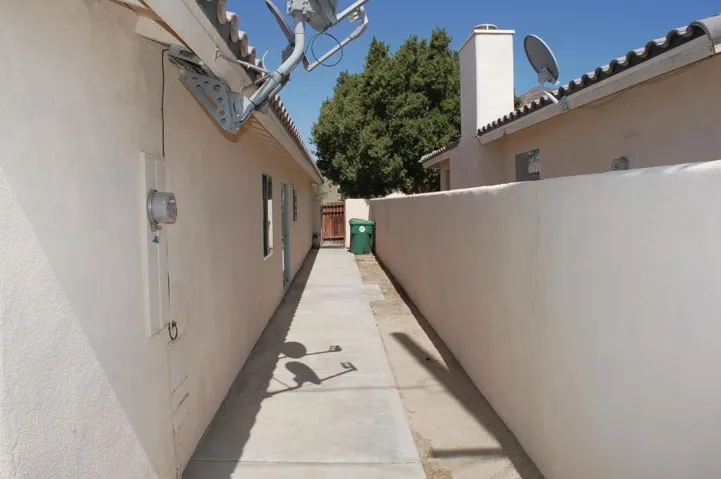 South Side Yard