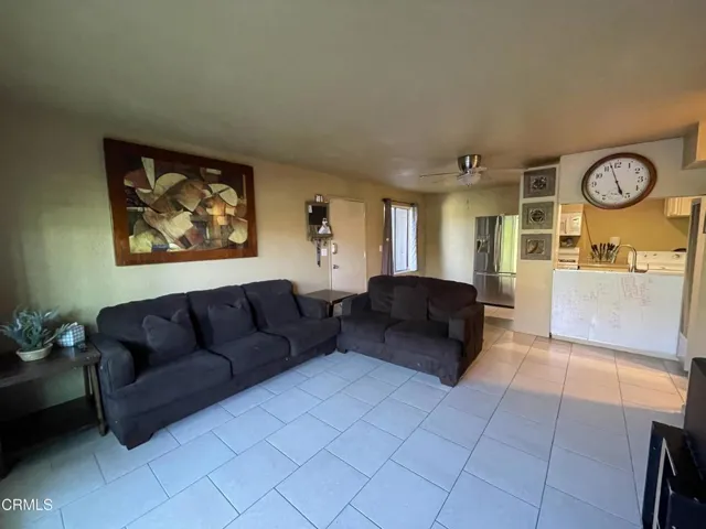 Livingroom -kitchen view