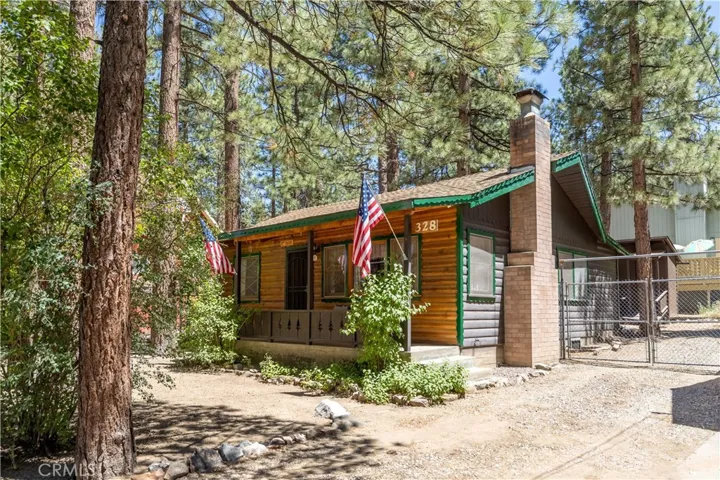 328 E Mojave Boulevard, Big Bear City, California 92314