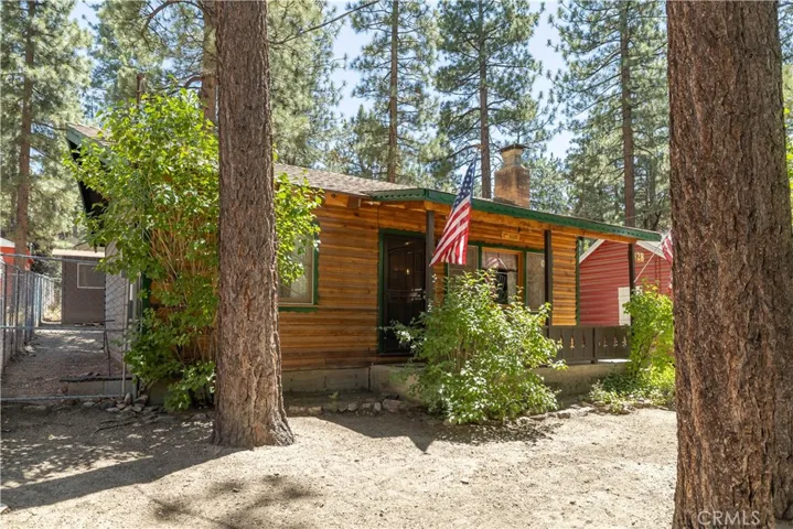 328 E Mojave Boulevard, Big Bear City, California 92314