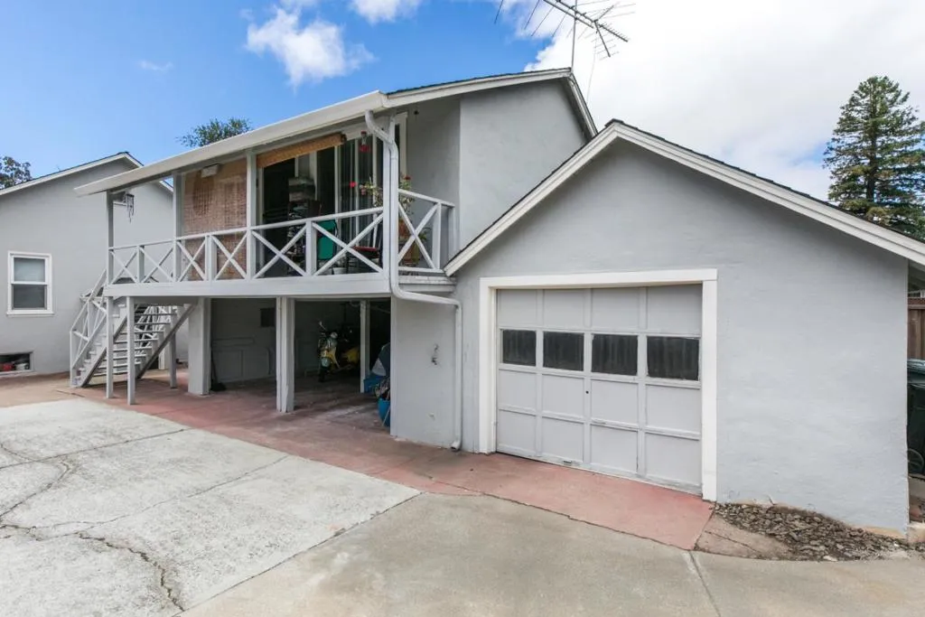 734 Linden Avenue, Burlingame, California 94010 home-pic-10
