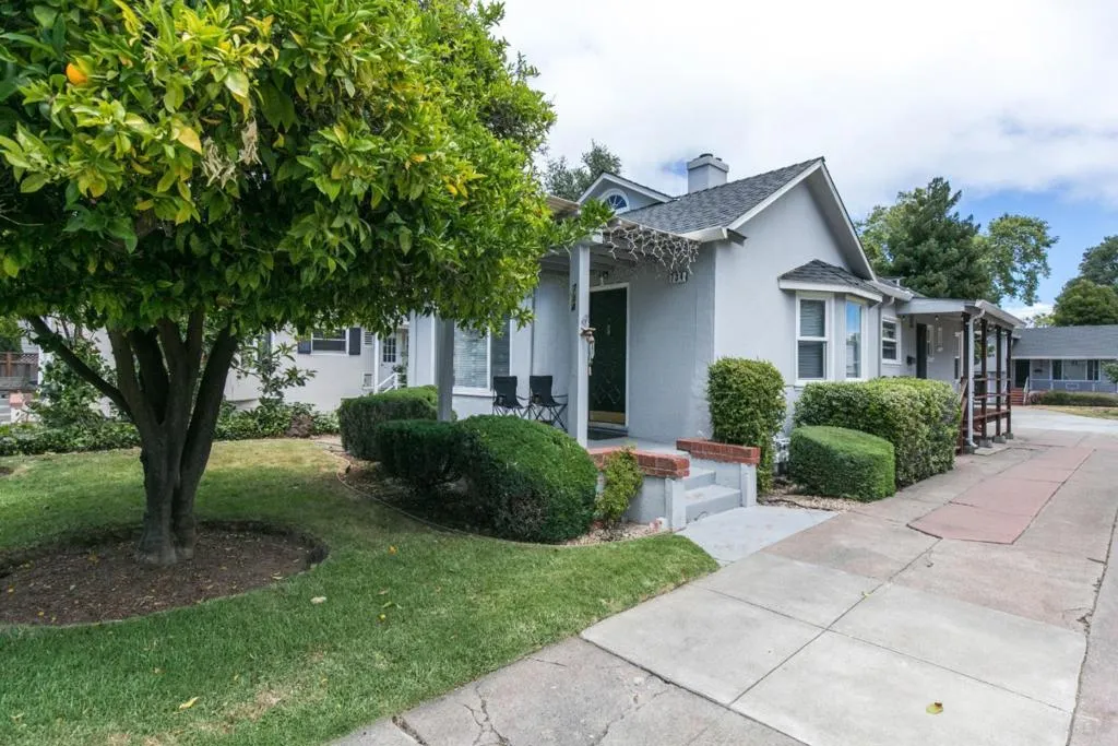 734 Linden Avenue, Burlingame, California 94010 home-pic-1