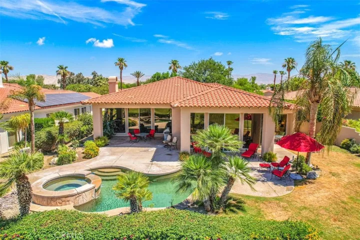 212 Loch Lomond Road, Rancho Mirage, California 92270