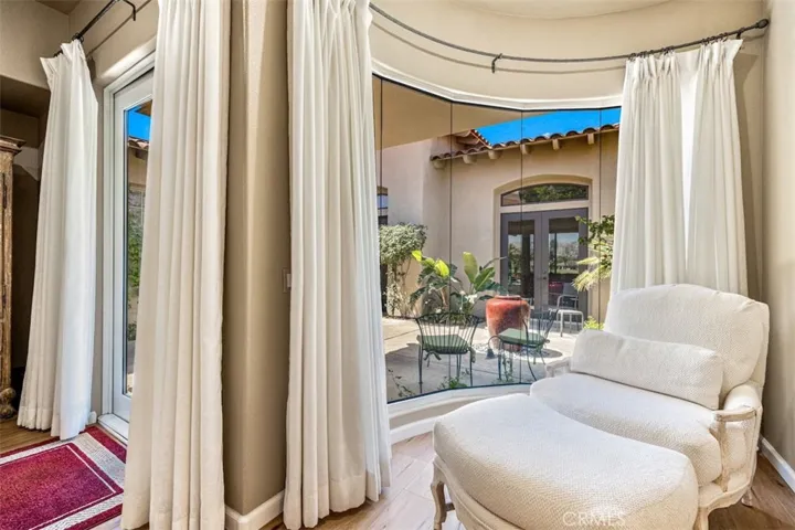 CASITA SITTING AREA