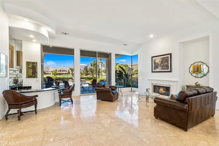 212 Loch Lomond Road, Rancho Mirage, California 92270