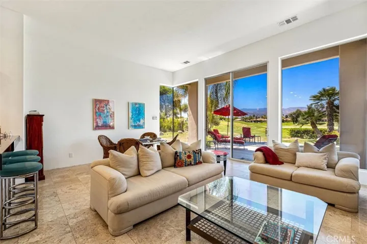 212 Loch Lomond Road, Rancho Mirage, California 92270