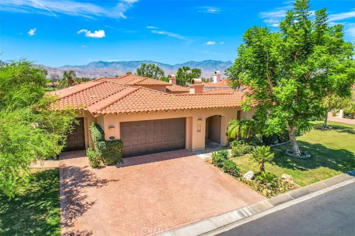 212 Loch Lomond Road, Rancho Mirage, California 92270