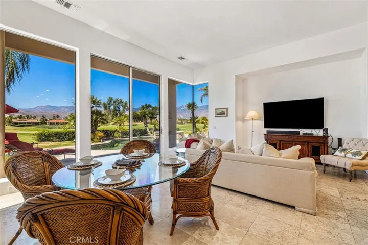 212 Loch Lomond Road, Rancho Mirage, California 92270