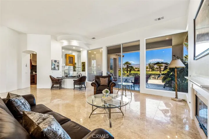 212 Loch Lomond Road, Rancho Mirage, California 92270