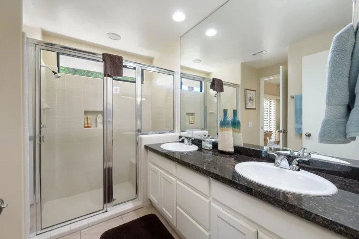 61-web-or-mls-JV_Palmer_0722_061