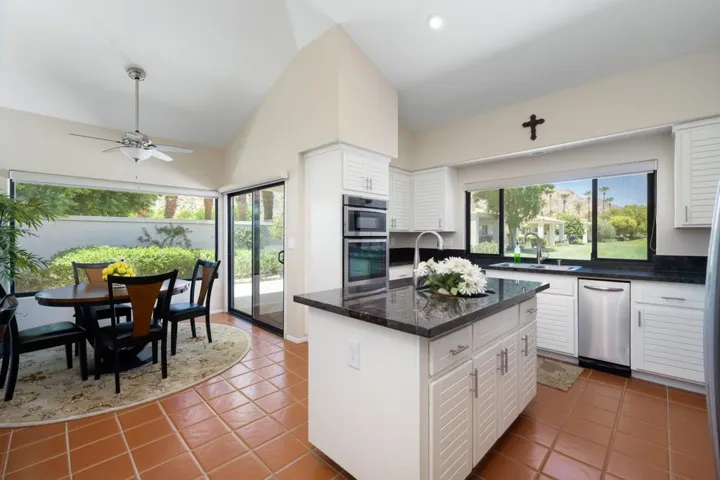 42-web-or-mls-JV_Palmer_0722_042