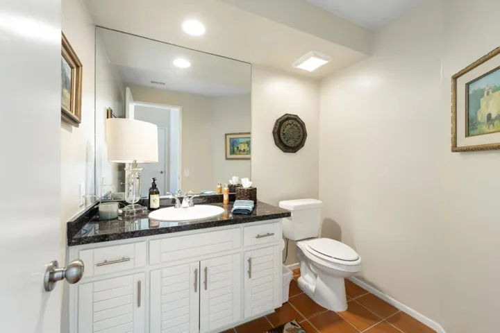 62-web-or-mls-JV_Palmer_0722_062