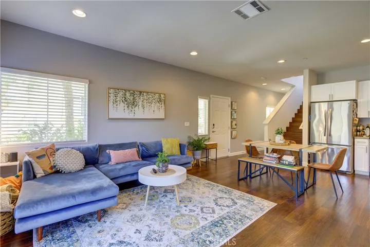 Living/dining area
