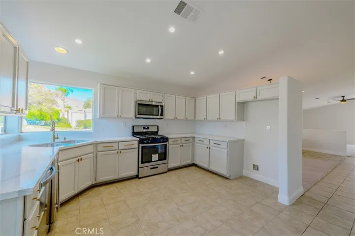 44630 San Clemente Circle, Palm Desert, California 92260