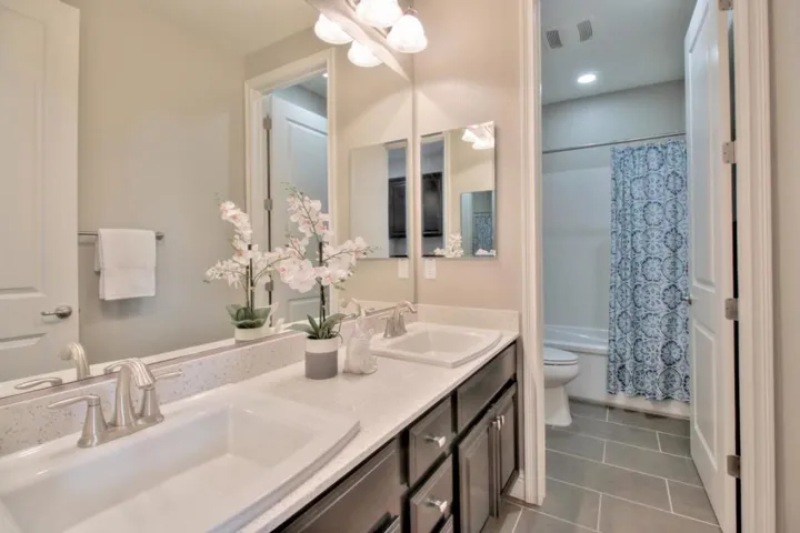 1087 E Duane Avenue, Sunnyvale, California 94085