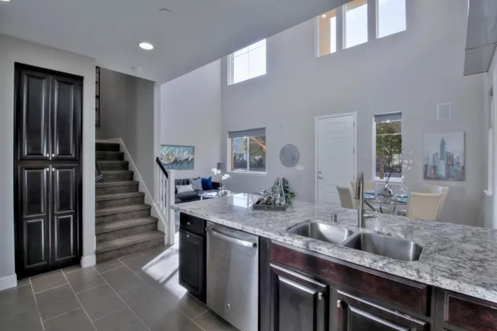 1087 E Duane Avenue, Sunnyvale, California 94085