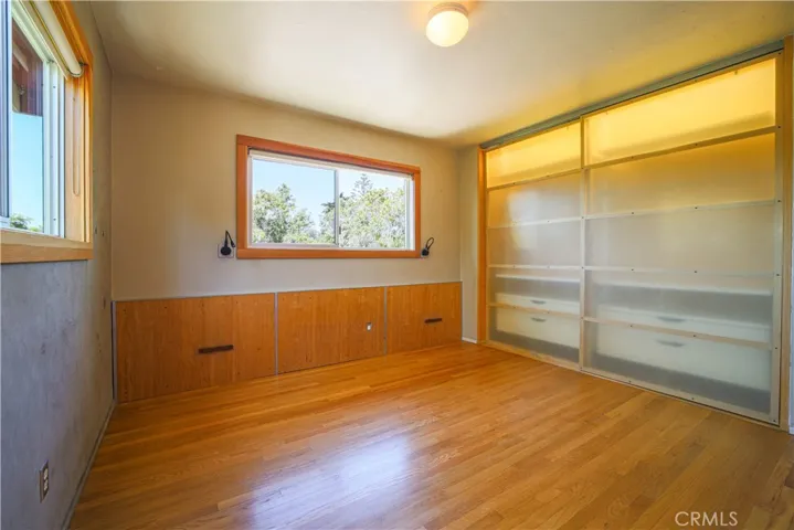 Main level ensuite bedroom