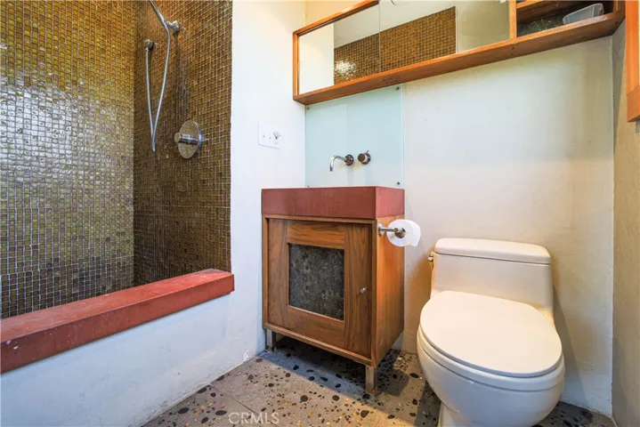 Ensuite bath