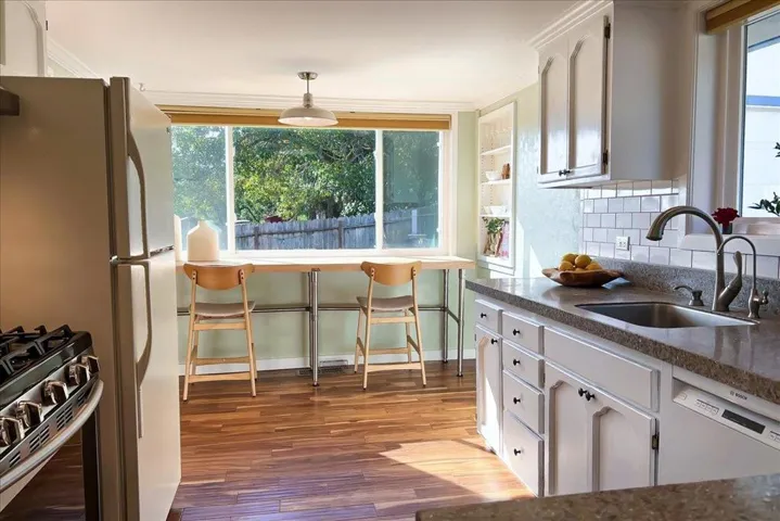 7736 Gravenstein Highway, Cotati, California 94931