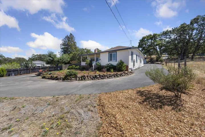 7736 Gravenstein Highway, Cotati, California 94931