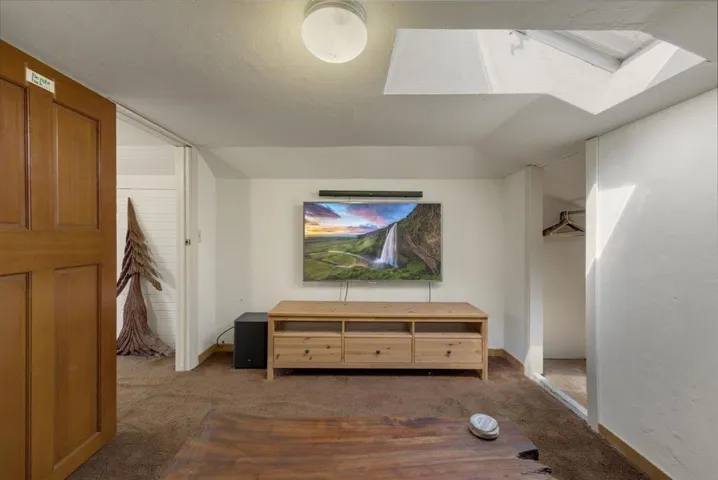 7736 Gravenstein Highway, Cotati, California 94931