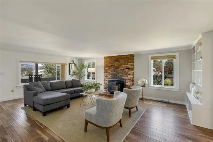 7736 Gravenstein Highway, Cotati, California 94931