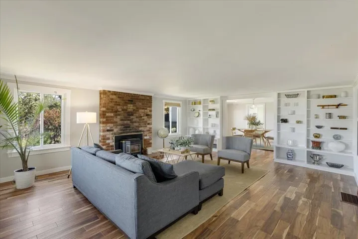 7736 Gravenstein Highway, Cotati, California 94931
