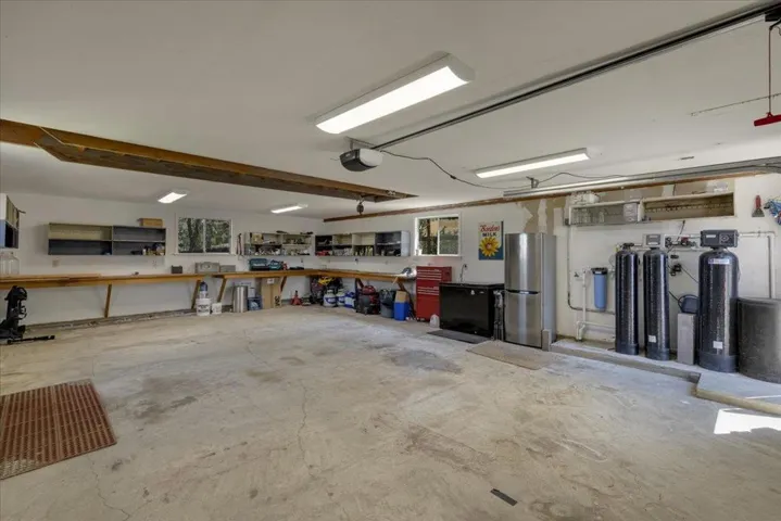 7736 Gravenstein Highway, Cotati, California 94931