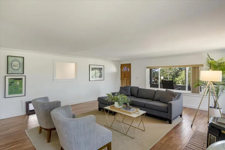 7736 Gravenstein Highway, Cotati, California 94931