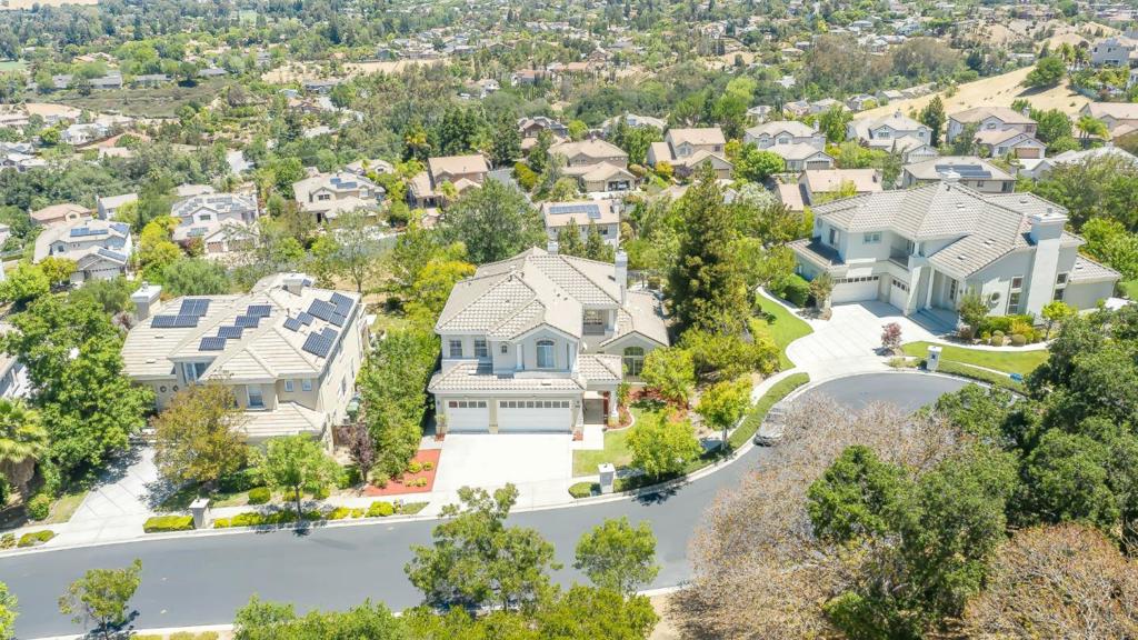 5568 Snowdon Place, California home-pic-1