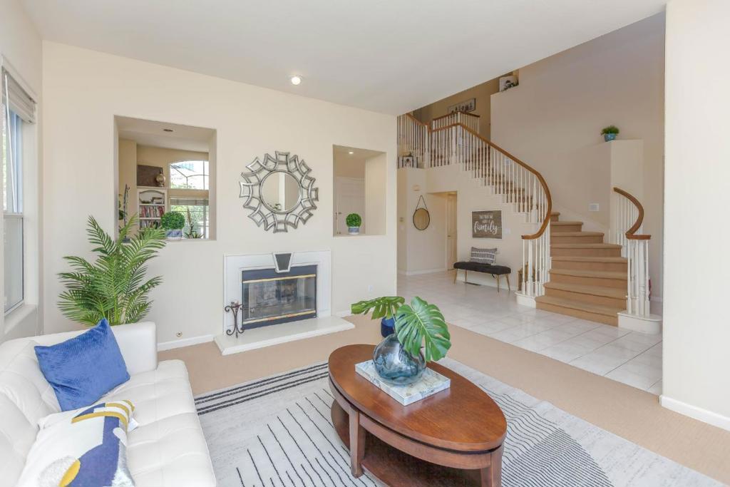 5568 Snowdon Place, California home-pic-14