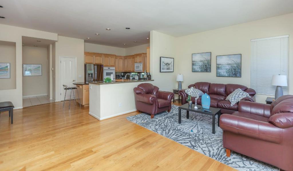 5568 Snowdon Place, California home-pic-17