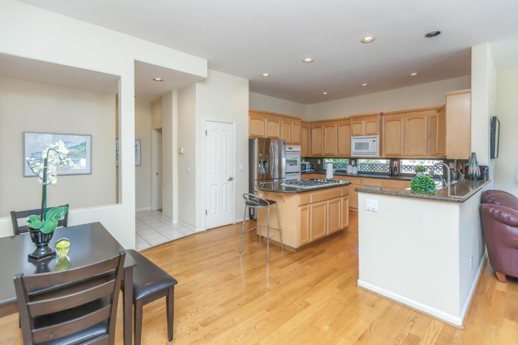 5568 Snowdon Place, California home-pic-16