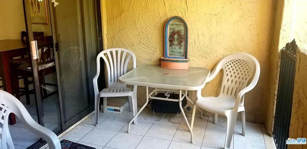5300 E Waverly Drive D1, Palm Springs, California 92264
