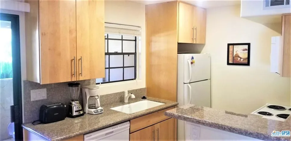 5300 E Waverly Drive D1, Palm Springs, California 92264