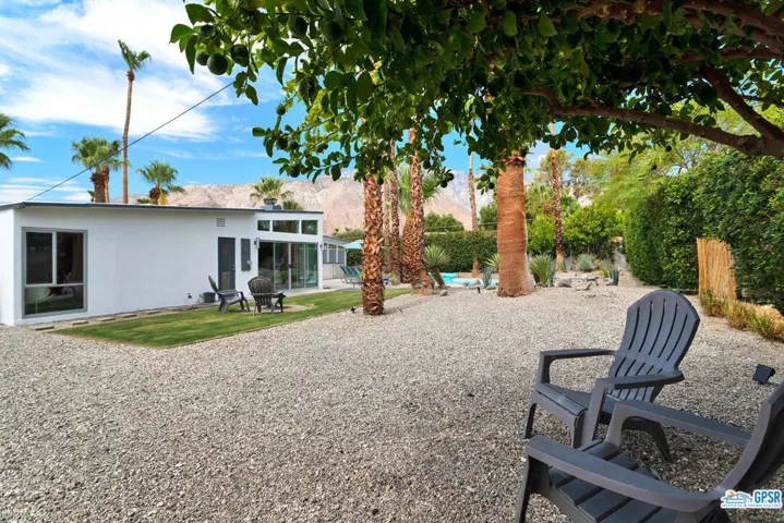 806 E Racquet Club Road, Palm Springs, California 92262