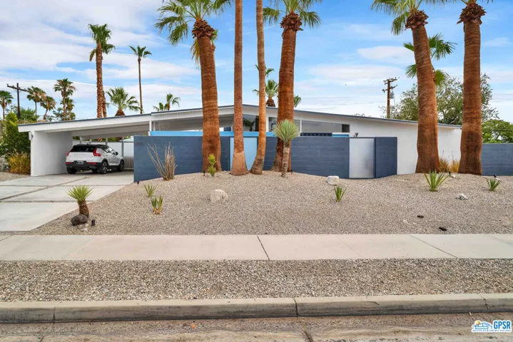 806 E Racquet Club Road, Palm Springs, California 92262